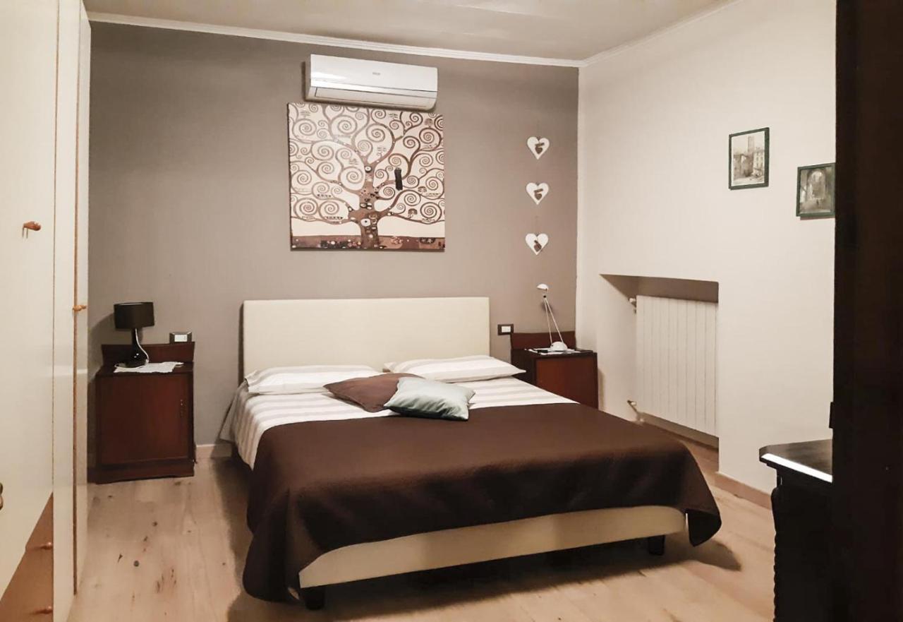 Case Vacanze Ai Burattini Adrara San Rocco Exterior foto
